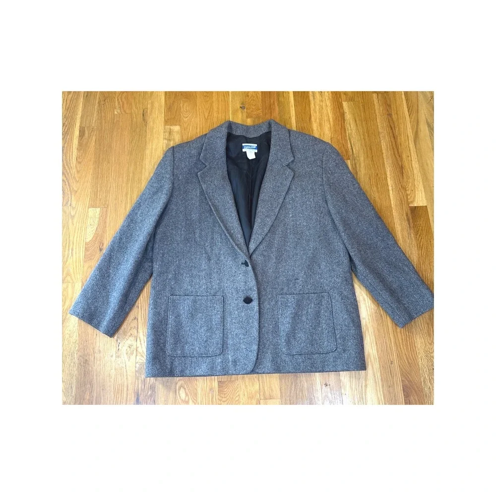 Pendleton Grey Herringbone Wool Blazer Jacket Mens 44R Two Button Sport Coat USA